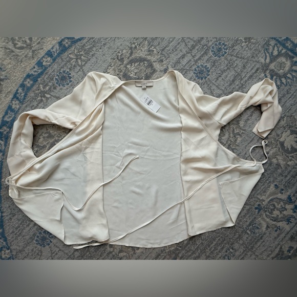 Loft Cream, Wrap Blouse NWT - Picture 9 of 14